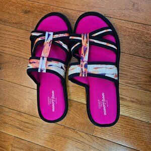 Avon Memory Foam Slippers NWOT